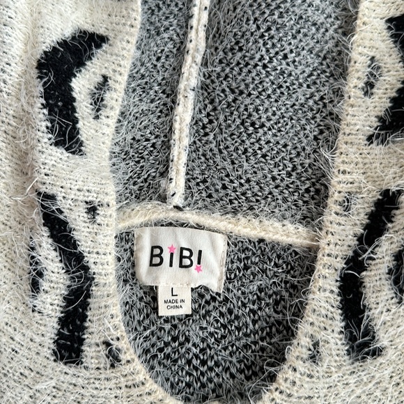 Aztec Bibi Top - Picture 5 of 7